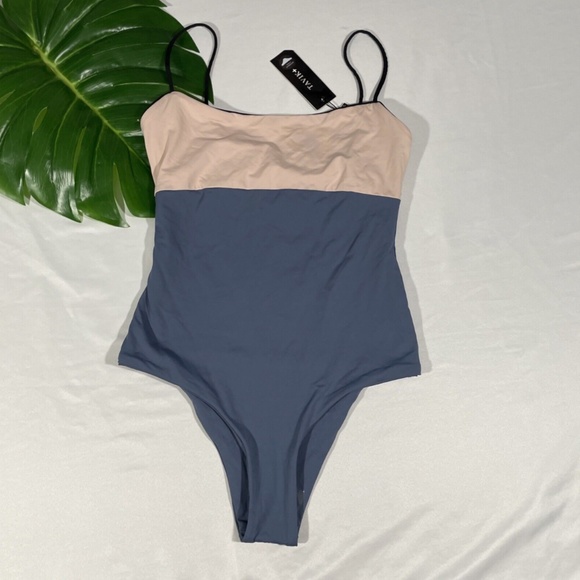 NWT Tavik [‎ Small ] Scarlett Color blocked One-Piece Swimsuit Indigo - Picture 3 of 11